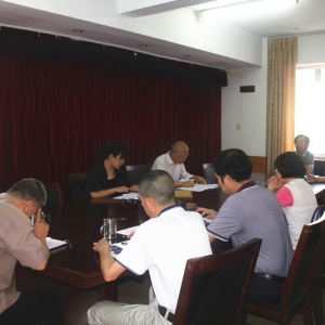 南平电大召开中心组“两学一做”专题学习会